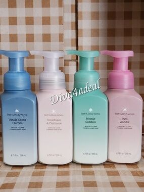 4X Bath Body Works WINTER WONDER Collection 8.75 FL OZ Foaming Hand Soap Set